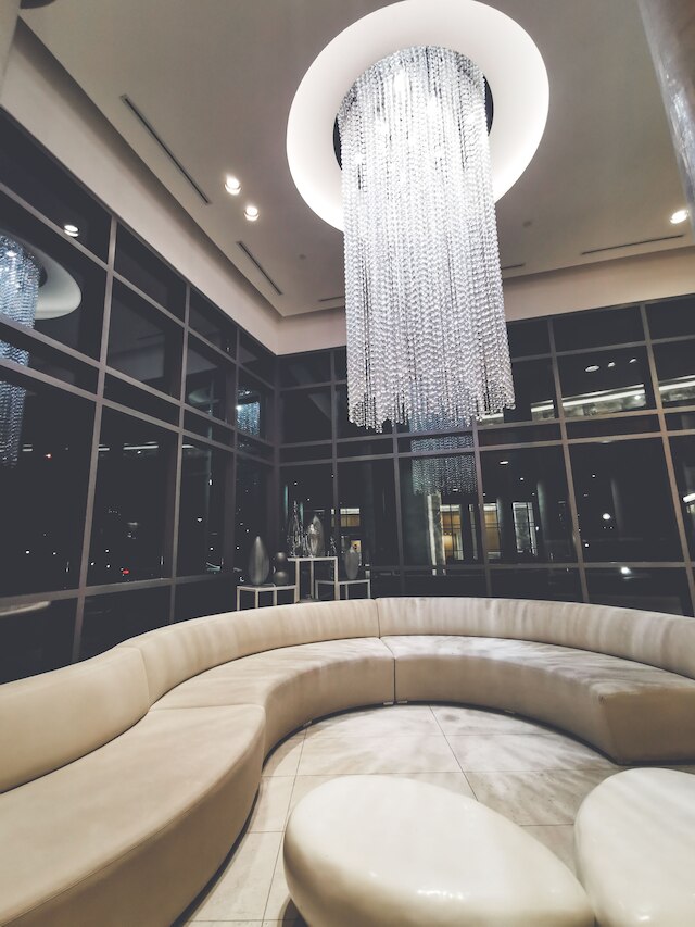 CN タワー フェイシング パーキング キング ベッド