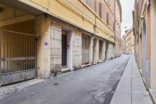 ボローニャ中心部にあるデュープレックス ラグジュアリアス アパートメント