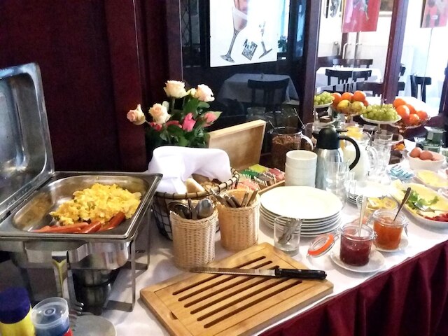 テイズ アパートメンツ