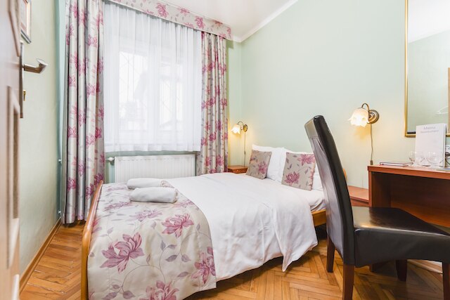 ホステル ビヤウィ ドム