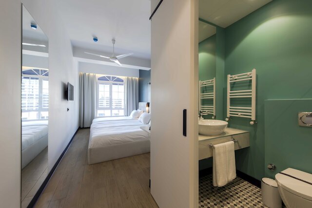 ラヴァンデュラ ホテル