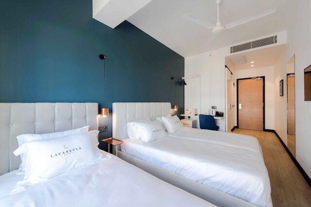 ラヴァンデュラ ホテル