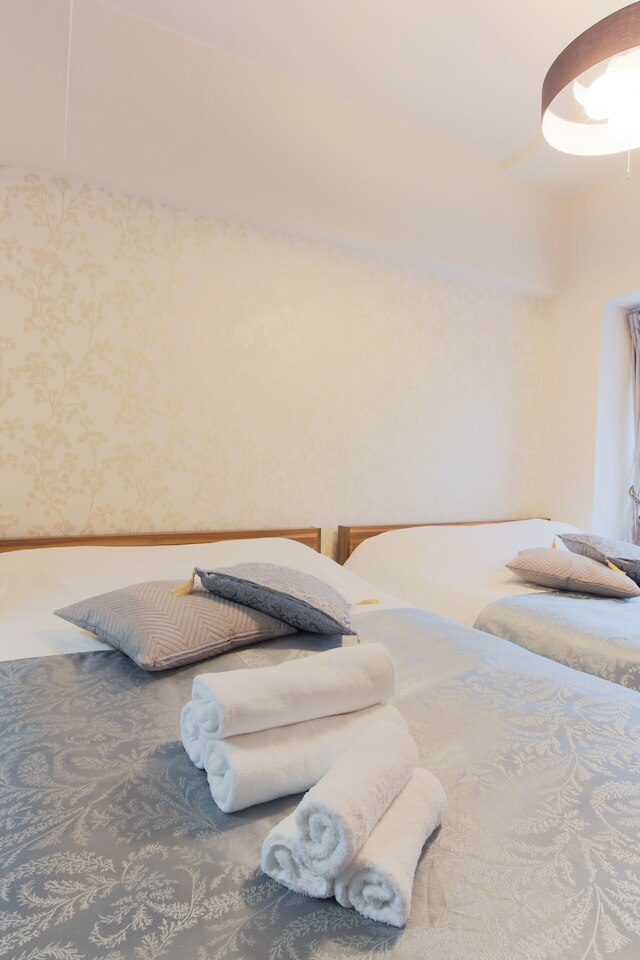 Grand Court Namba 205