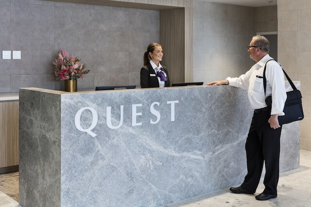 クエスト ロビーナ