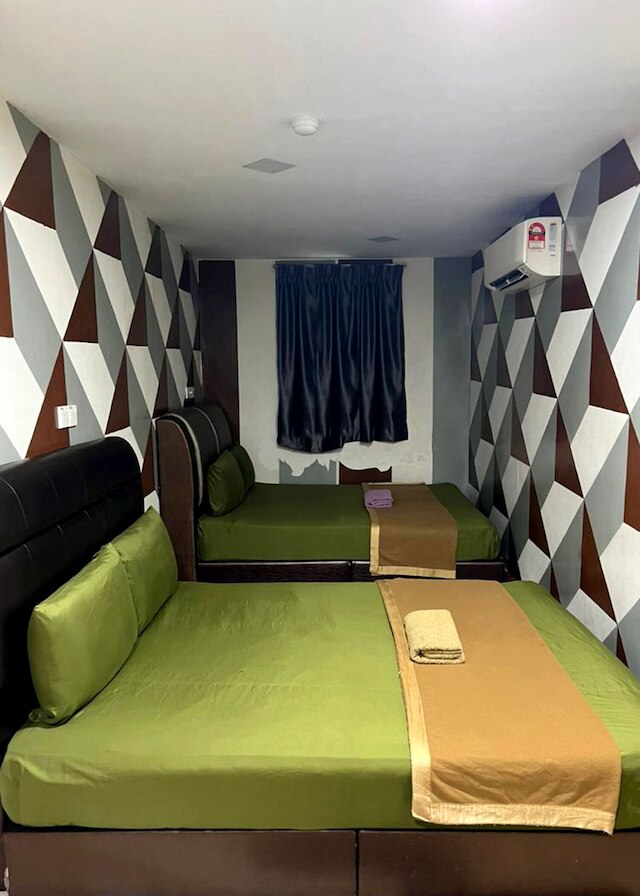 デ グローリー ホテル USJ 21