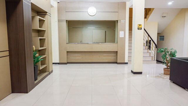 OYO 1740 テクミラ レジデンス スプラトマン シャリア