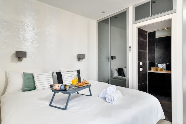 モダン ジェム ウィズ スタニング バルコニー バイ シー N レント