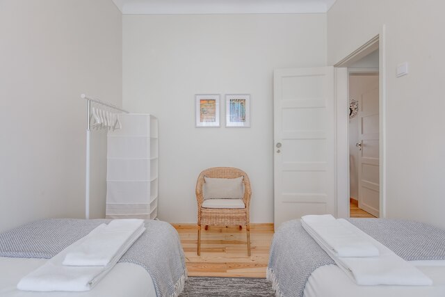 サニー ブライト アンド クワイエット アパートメント バイ タイムクラー