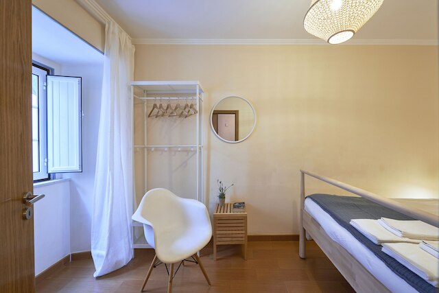 広々とした改装済みのアパートメント、素晴らしいパティオあり、タイムクーラー