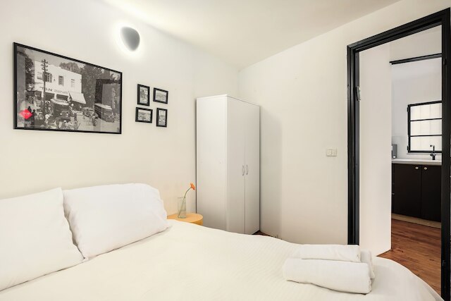 モダン ラスティック ヘイブン イン ザ シティ バイ シー N レント