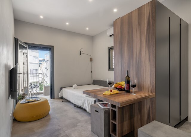 サニー スタジオ ニア ザ ビーチ バイ シー N レント