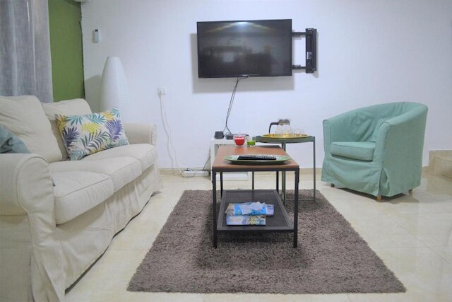 オールド ジャファにある広くてきれいなスタジオ