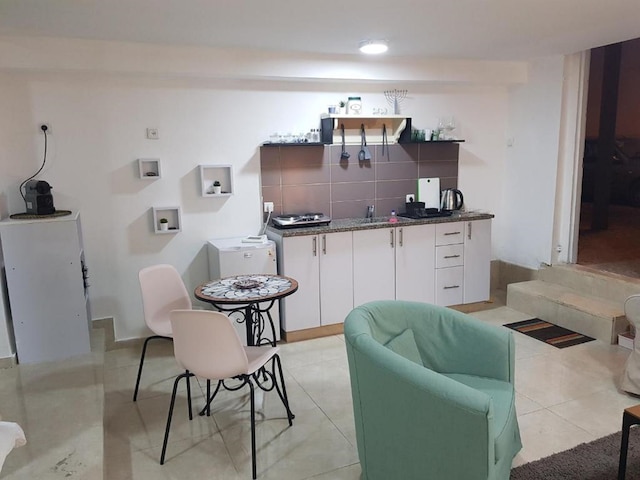 オールド ジャファにある広くてきれいなスタジオ