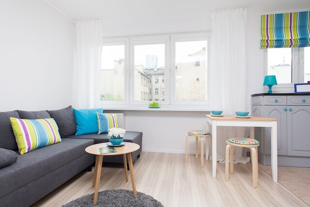 ターコイズ スタジオ ゼラズナ