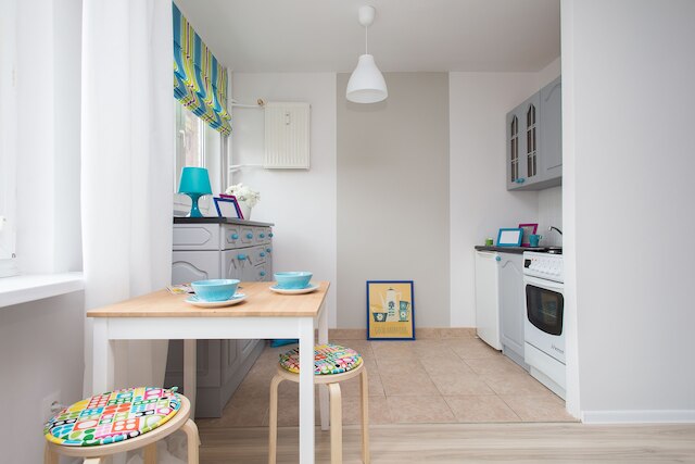 ターコイズ スタジオ ゼラズナ