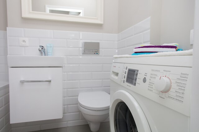 ターコイズ スタジオ ゼラズナ