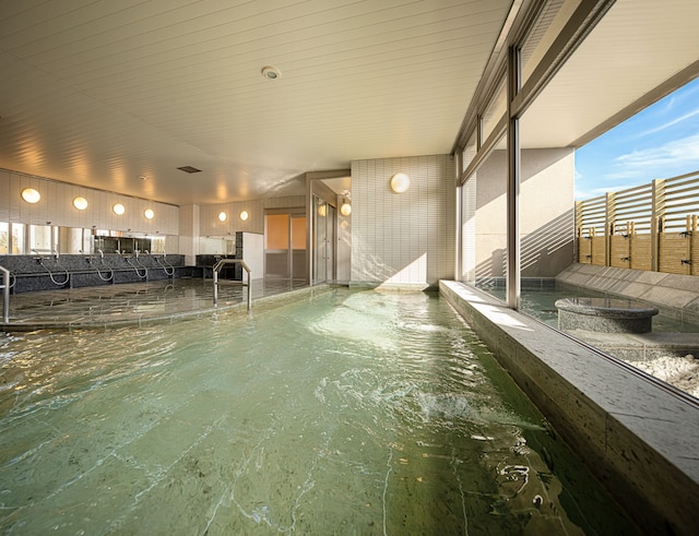 ザ グラン リゾート近江舞子