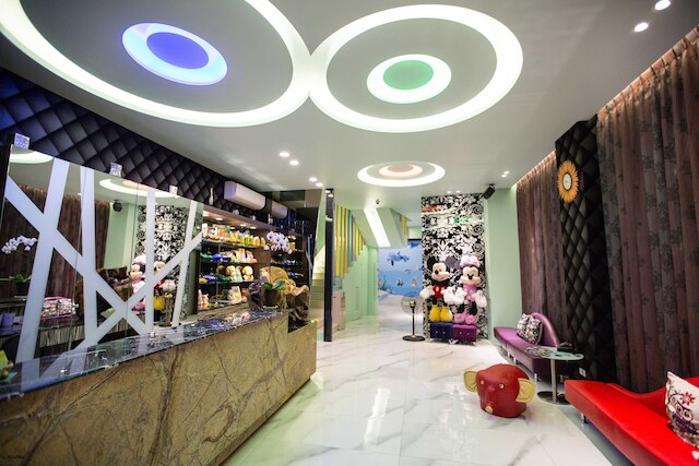 ディウ ディウ ダン ファミリー ホームステイ