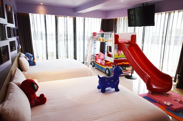 ディウ ディウ ダン ファミリー ホームステイ