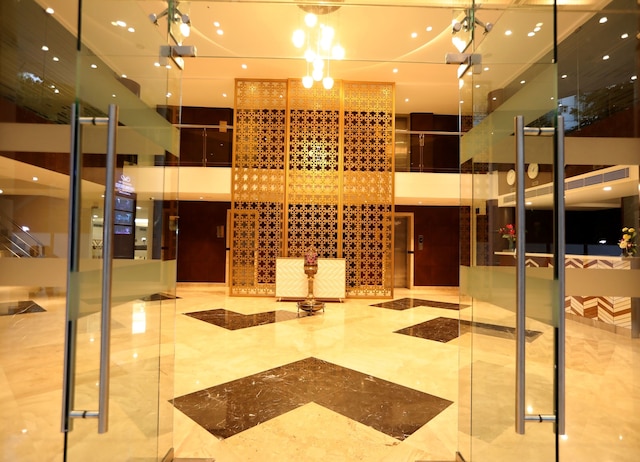 シュラヴァンティ サロヴァー ポルティコ バンガロール