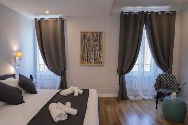 デルシ イン ピアッツァ ディ スパーニャ 32