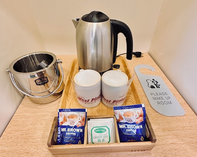 ウエスト プラザ ホテル アット レブー ストリート