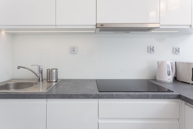 インポイント タウロン アリーナ アパートメント