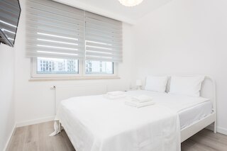 インポイント タウロン アリーナ アパートメント