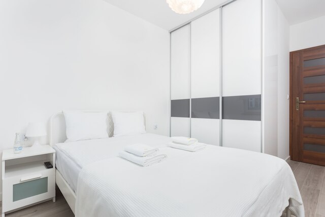 インポイント タウロン アリーナ アパートメント