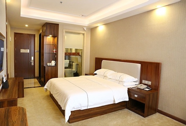 広州ヘロング ホテル (广州红叶酒店)