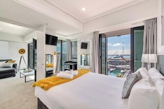 オークランド ヴィアダクト シック ウォーターフロント ビューズ