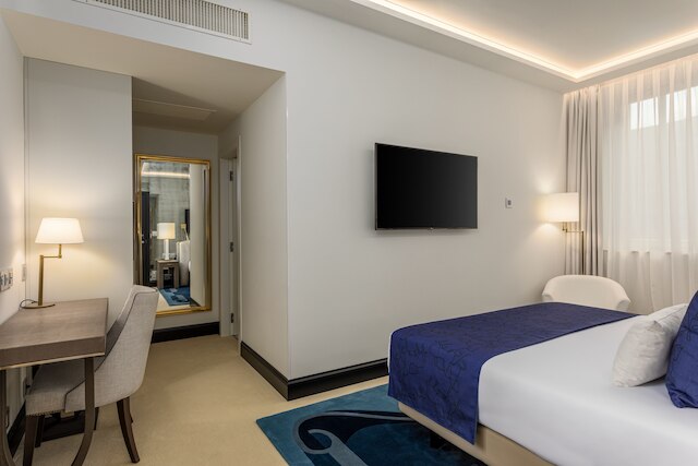 ルーム メイト コレクション フィリッポ、ローマ-フォンターナ ディ トレヴィ