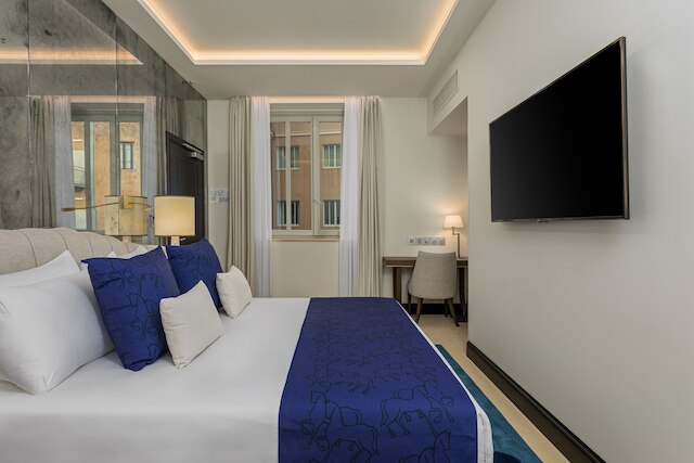 ルーム メイト コレクション フィリッポ、ローマ-フォンターナ ディ トレヴィ