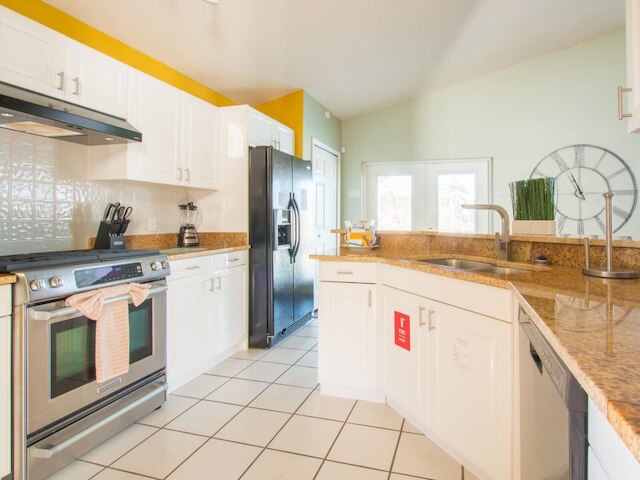 ベッド 3 台、2819