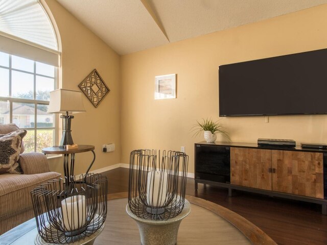 ベッド 3 台、2819