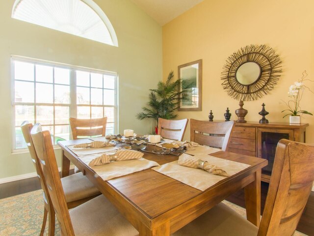 ベッド 3 台、2819