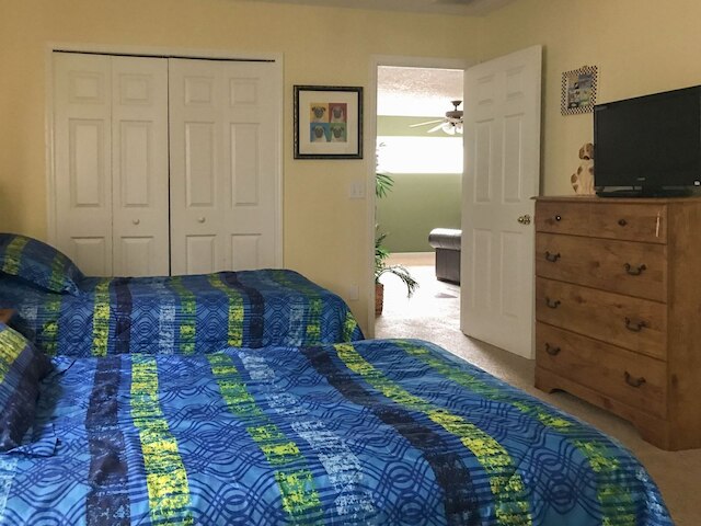 ベッドルーム 7 室付きの大きなプライベート バケーション ホーム、フロリダ ドリーム ホームズ