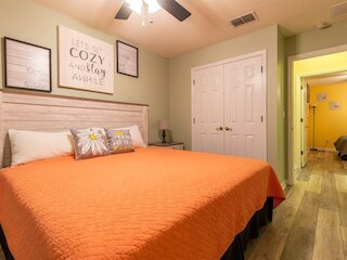 プライベート スクリーンド スプラッシュ プール オーバールッキング トランキル レイク ライト ビサイド ディズニー ワールド バイ フロリダ ドリーム ホームズ