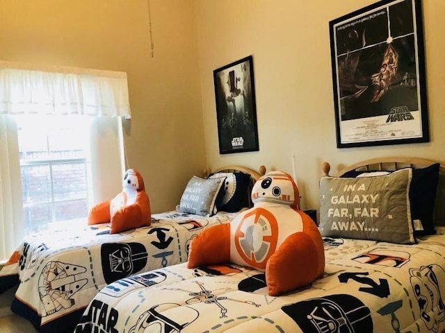 ベッド 4 台、8065