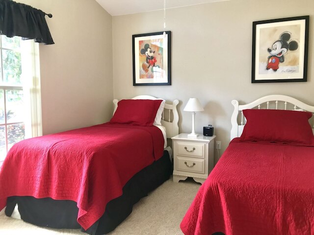 ベッド 4 台、8065