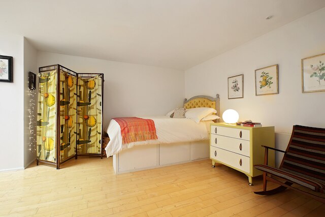 明るくシックなガーデン アパートメント