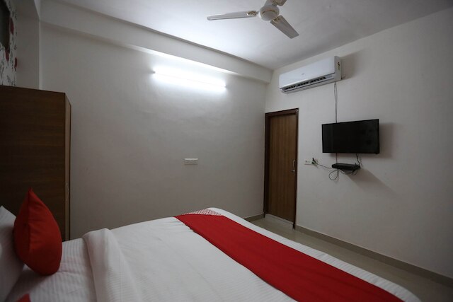 OYO 44400 リトリート イン