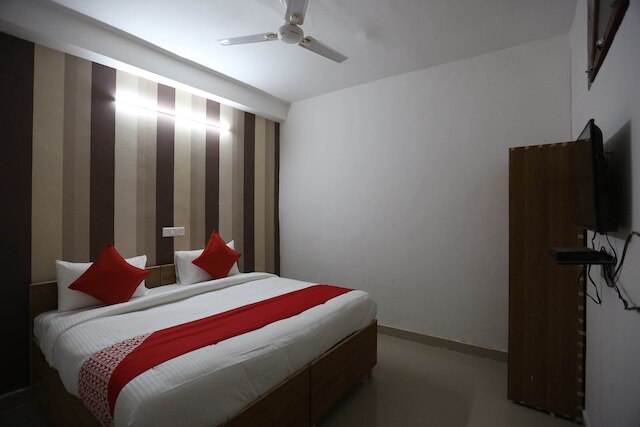 OYO 44400 リトリート イン