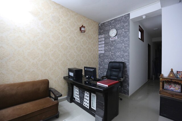 OYO 44400 リトリート イン