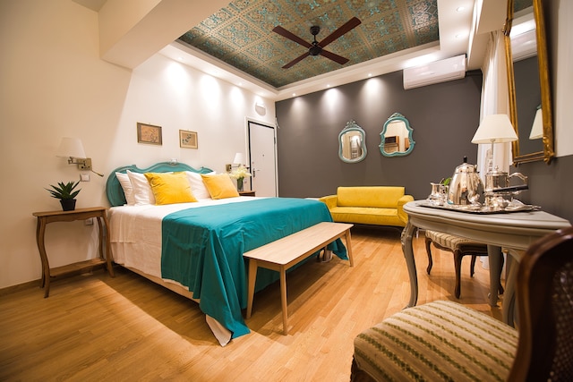 ラストニ アテネ スイーツ ネアラクロポリス アット ツァトソウ ストリート