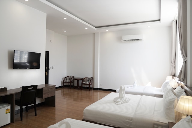 アップル ホテル スリー