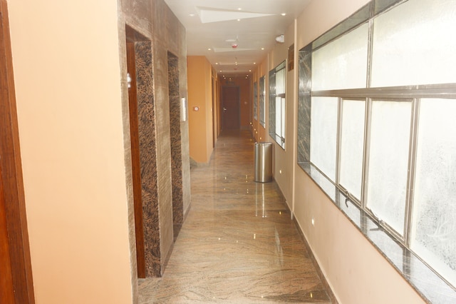 ホテル シュリーシュ コルカタ