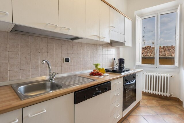 エオロ アパートメント