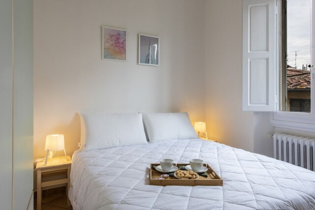 エオロ アパートメント