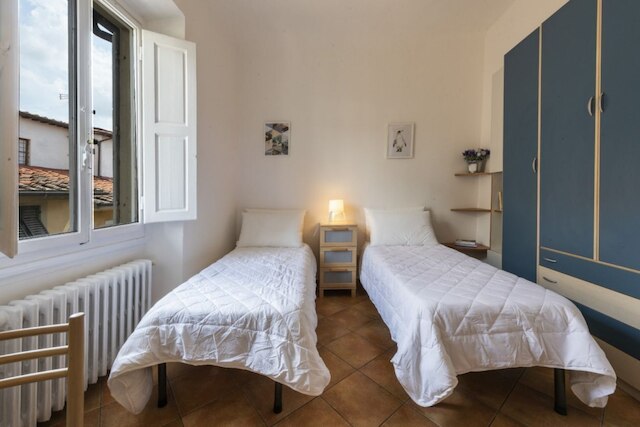 エオロ アパートメント